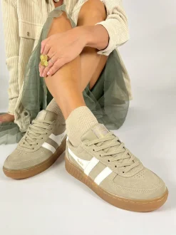 Gola