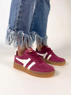 Gola